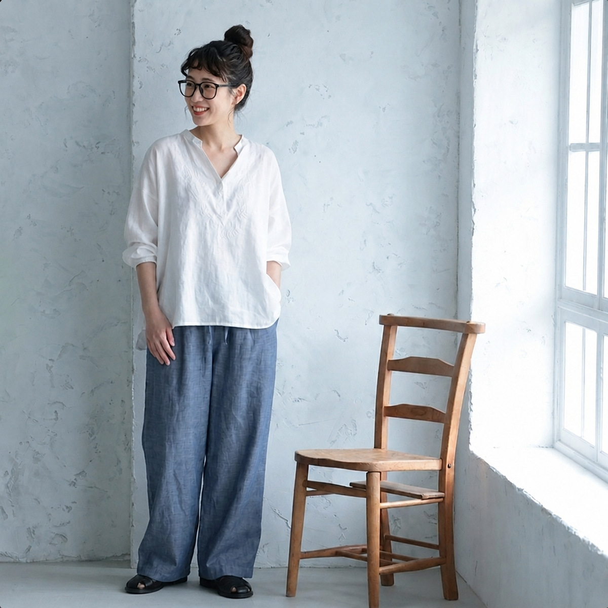 着心地を詰めた、ナチュラルリネンセットアップ XL ホワイトトップス+ブルーパンツ/二点セット