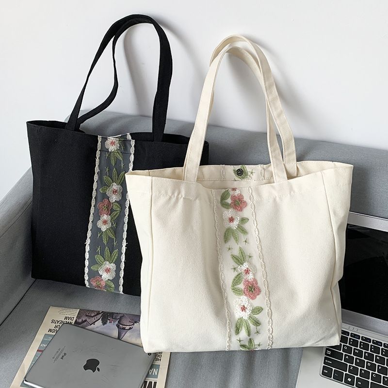 一番安い新作 軽量 スウィート 刺繍 花柄  キャンバスバッグ フリー ブラック