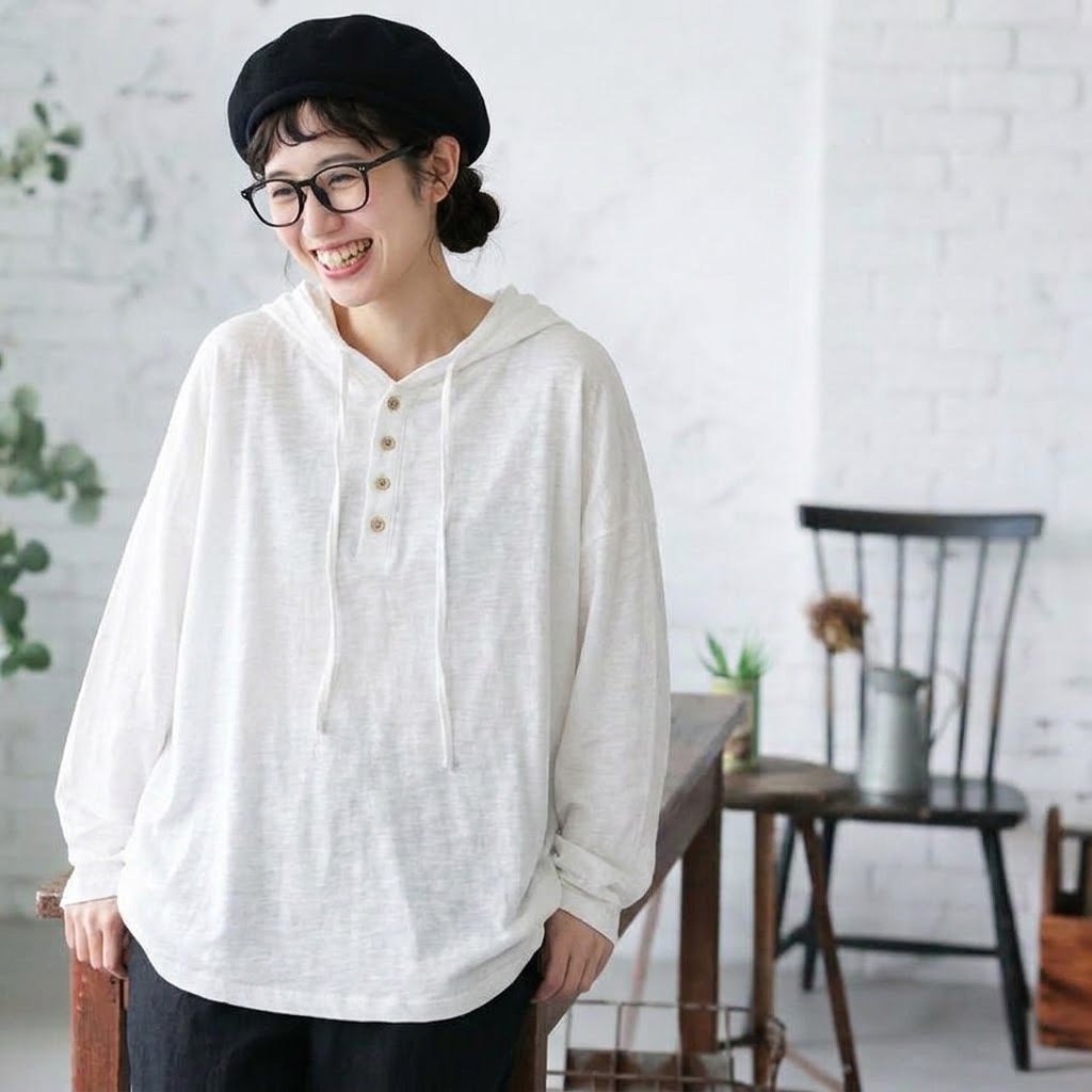 L-XL 体型カバー きれいめ 晩夏から秋向け 長袖 フード付き T シャツ XL ホワイト